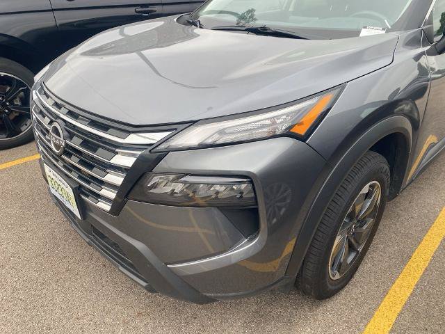 Used 2025 Nissan Rogue SV AWD/4WD image 19