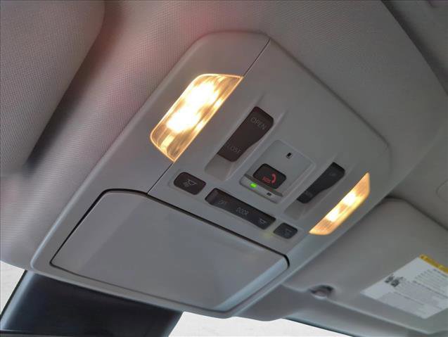 Used 2024 Toyota Highlander Limited image 15