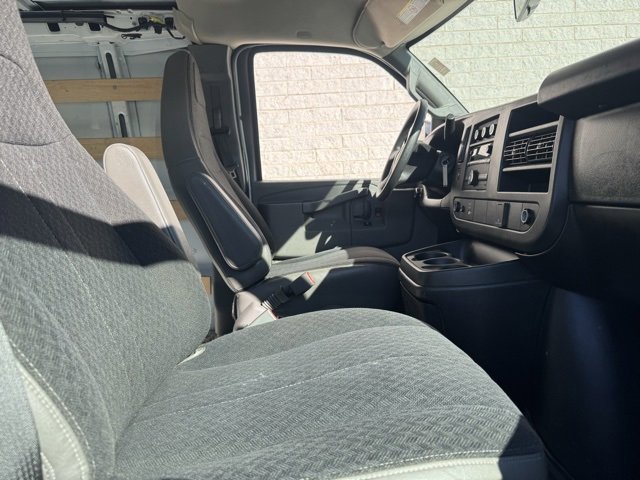 Used 2019 Chevrolet Express 2500 w/ Driver Convenience Package image 9