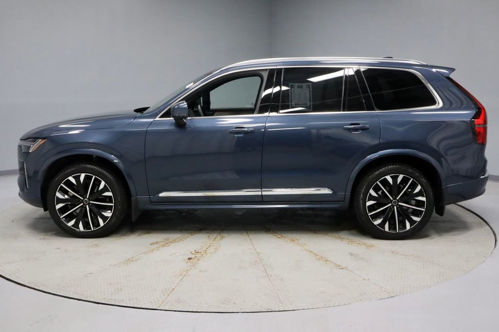 Used 2025 Volvo XC90 B5 Plus w/ Protection Package AWD/4WD image 8