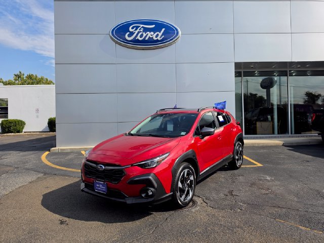 Used 2024 Subaru Crosstrek 2.5i Limited AWD/4WD image 2