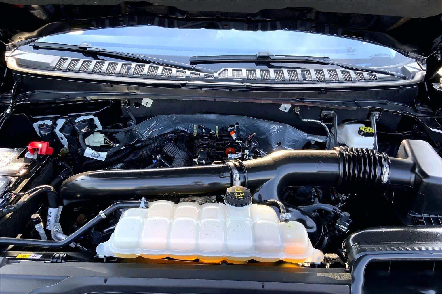 Certified 2025 Ford Expedition Active RWD image 28