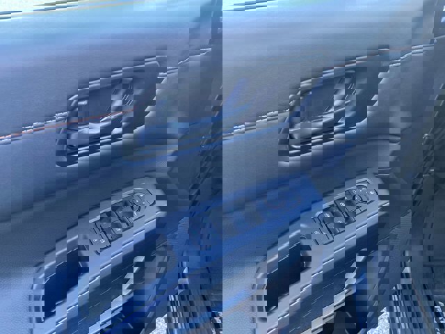 Used 2025 Nissan Pathfinder Rock Creek image 11