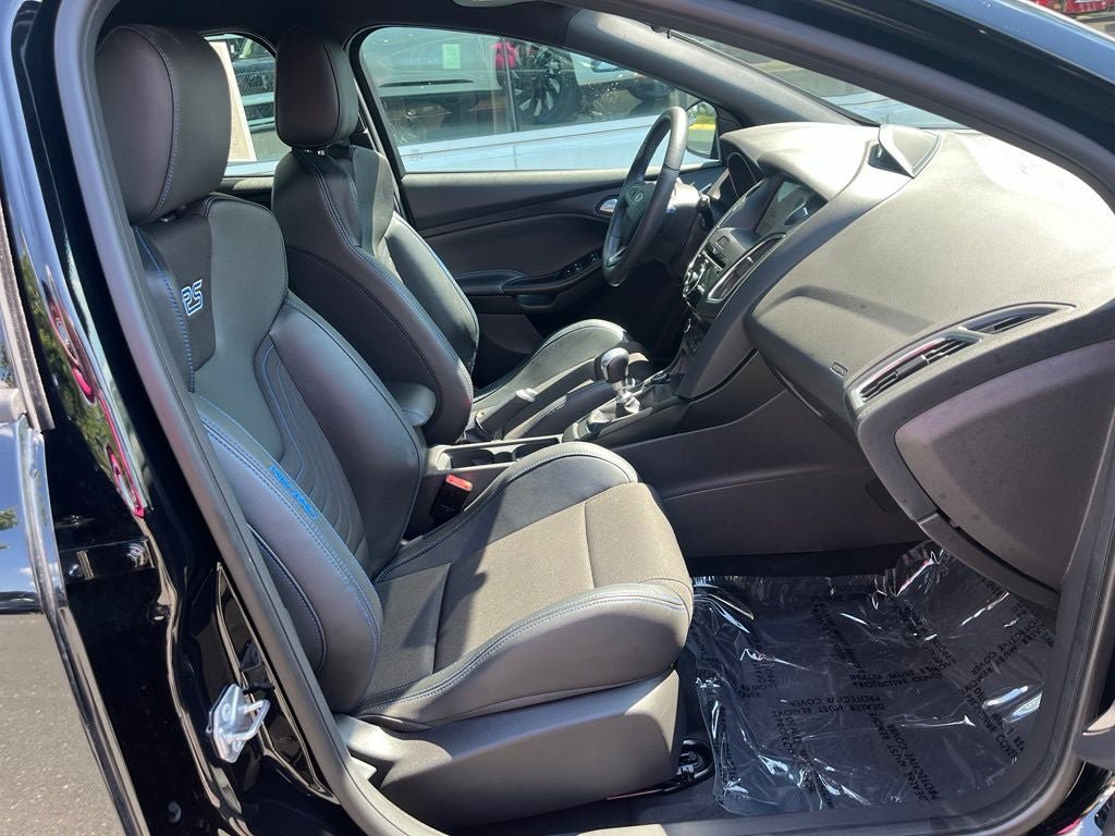 Certified 2017 Ford Focus RS AWD/4WD image 19