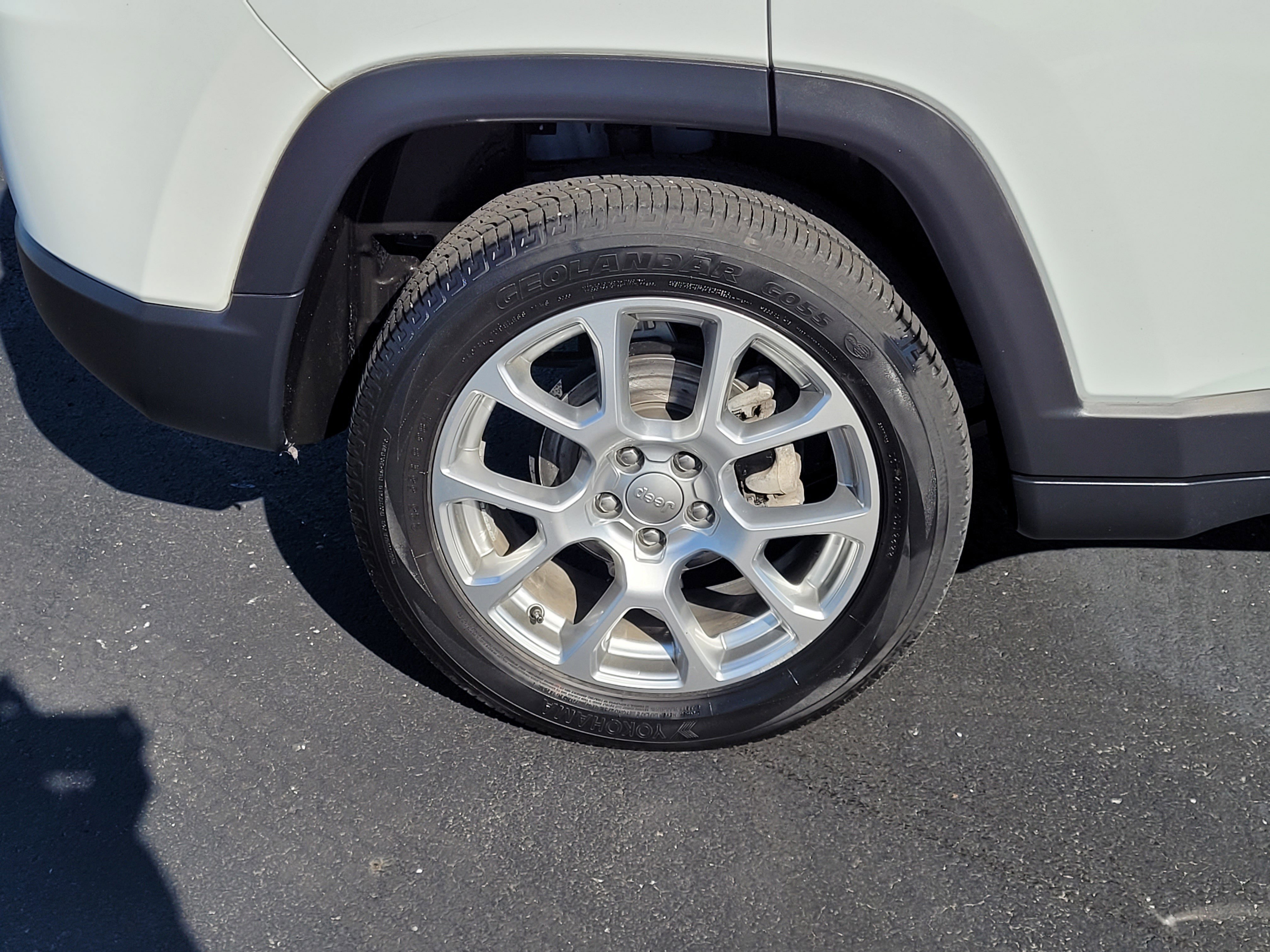 Used 2022 Jeep Compass Latitude image 27