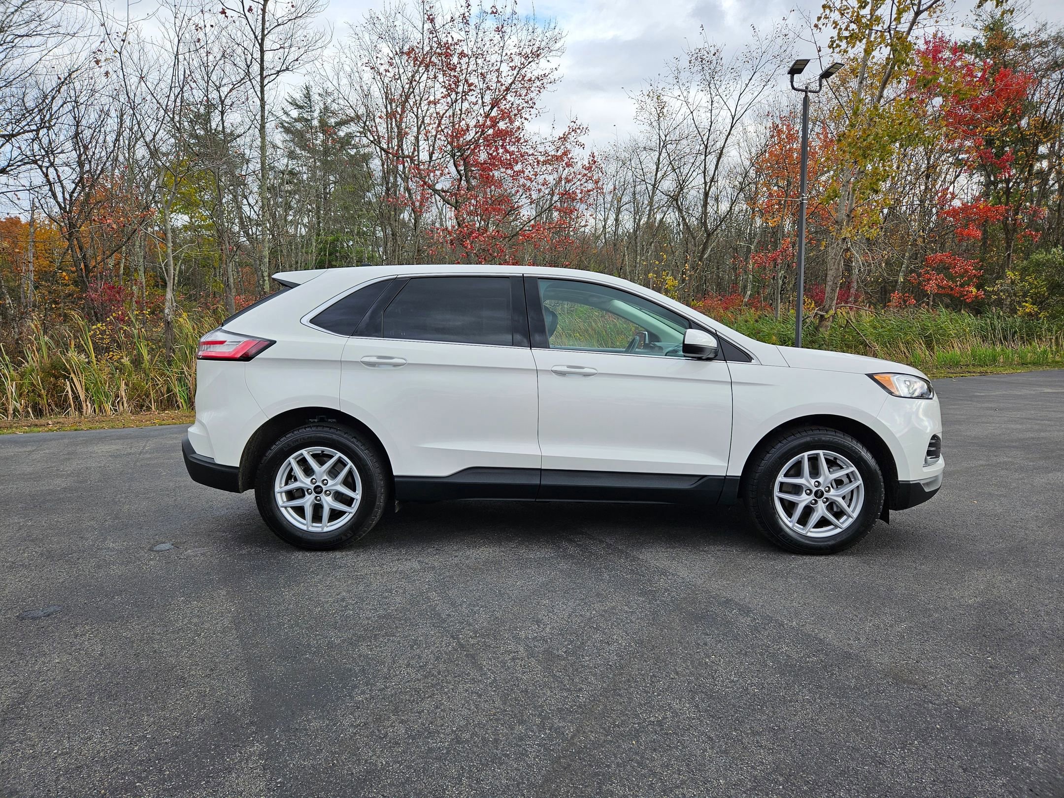 Certified 2023 Ford Edge SEL w/ Convenience Package image 4