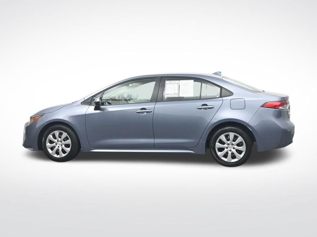 Used 2025 Toyota Corolla LE w/ Convenience Package FWD image 10