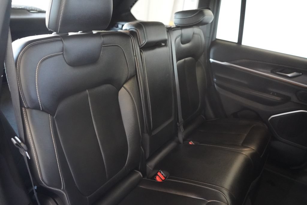 Used 2024 Jeep Grand Cherokee Limited 4xe AWD/4WD image 22