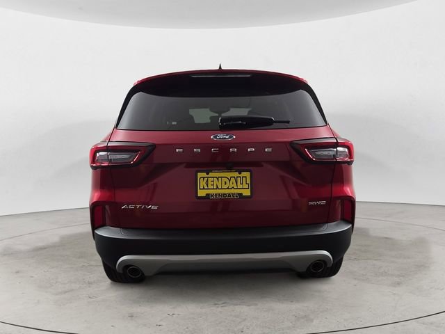 Certified 2025 Ford Escape Active w/ Cold Weather Package image 3