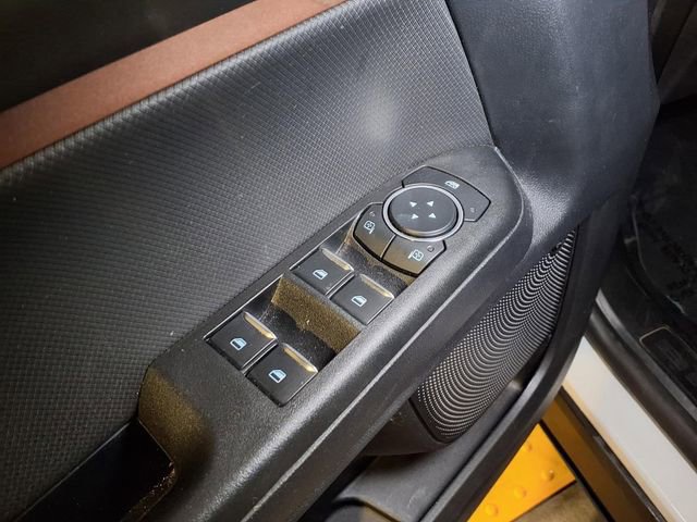 Certified 2025 Ford Bronco Sport Outer Banks w/ Outer Banks Tech Package+ AWD/4WD image 19