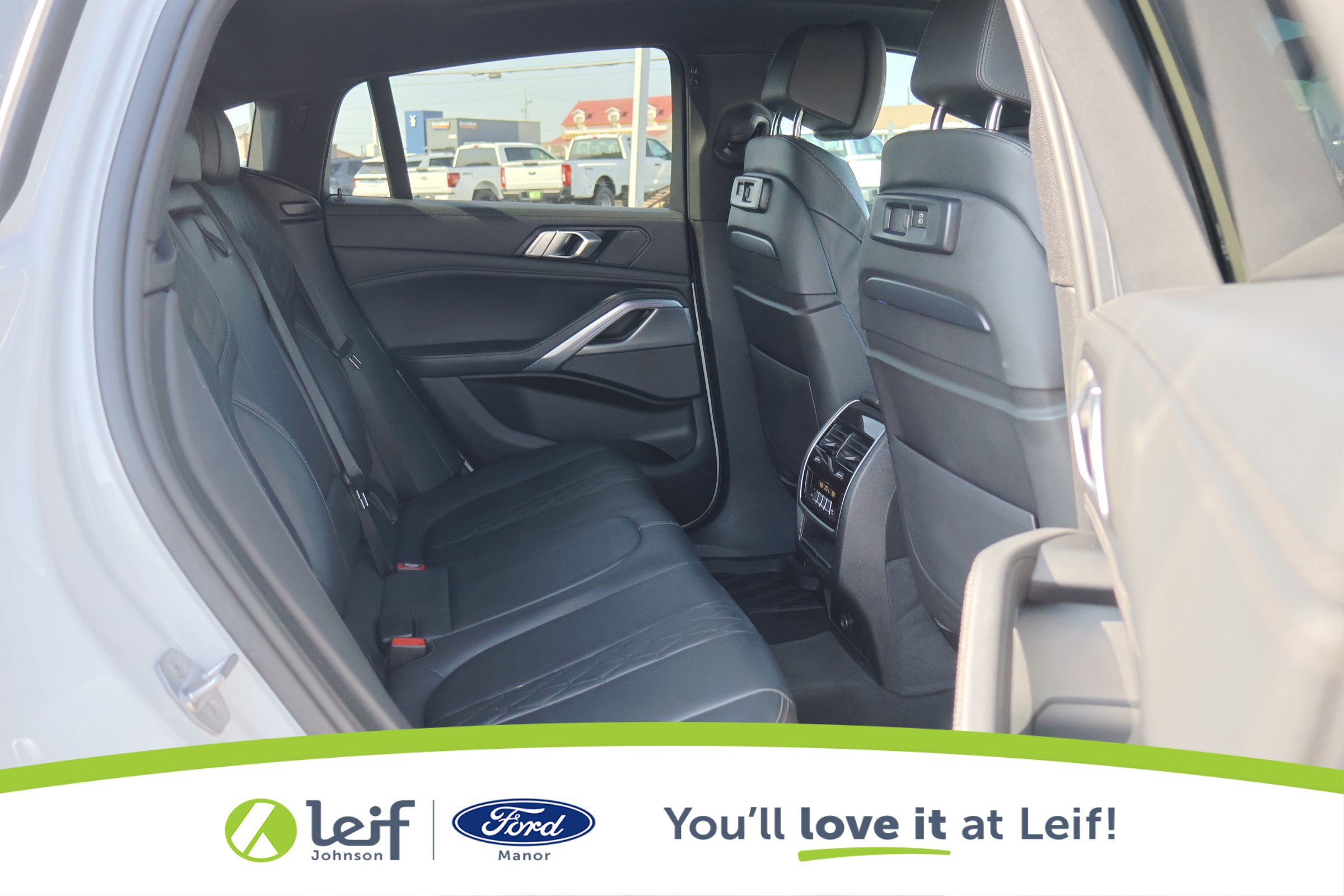 Used 2020 BMW X6 sDrive40i w/ M Sport Package image 30