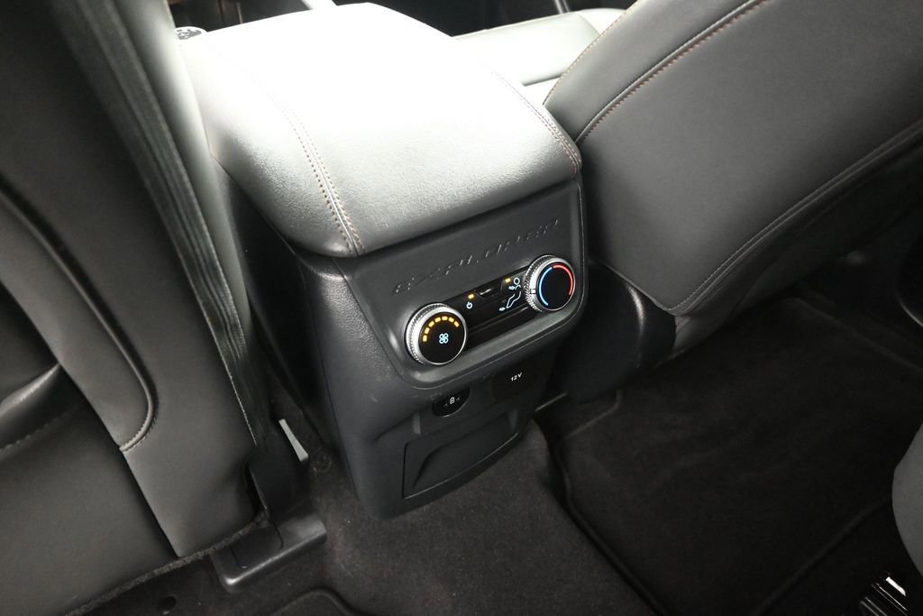 Certified 2025 Ford Explorer Active w/ Active Comfort Package RWD image 22