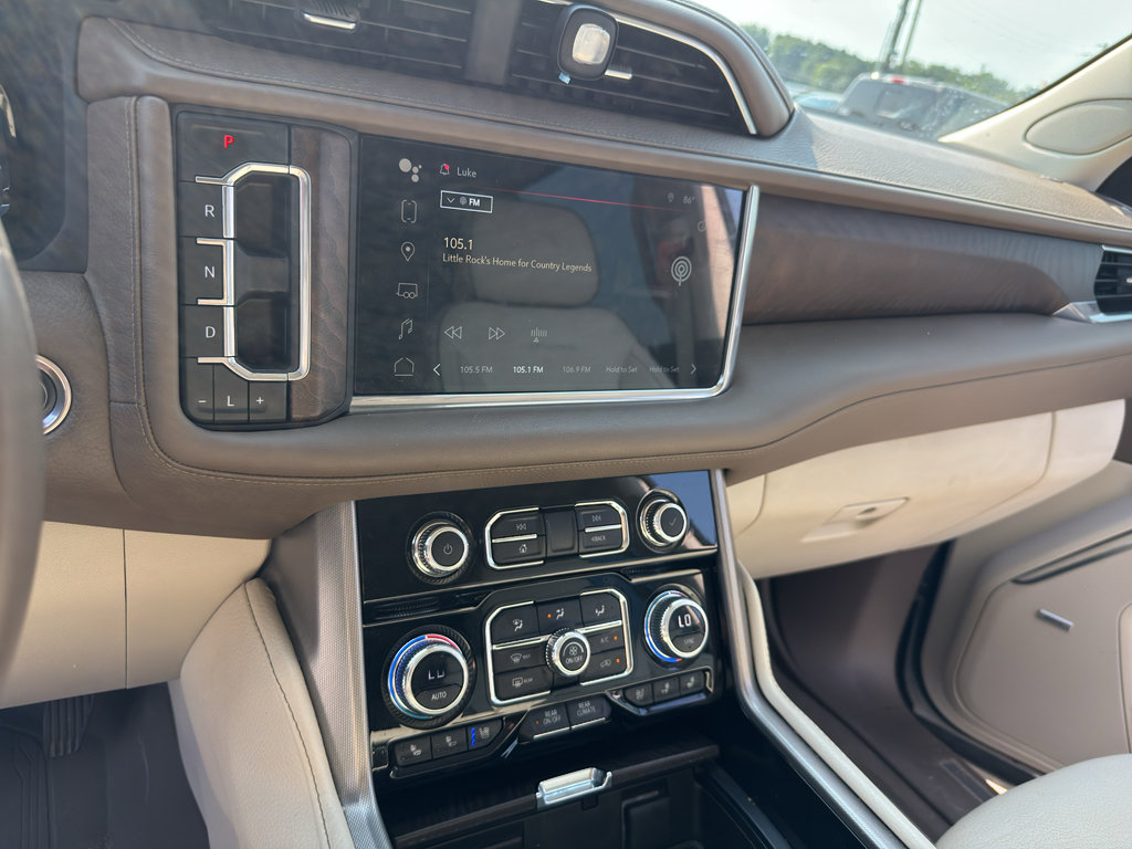 Used 2023 GMC Yukon Denali RWD image 17