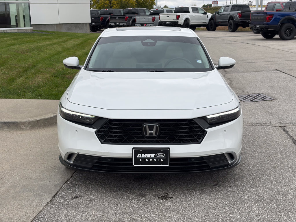 Used 2025 Honda Accord Touring image 8