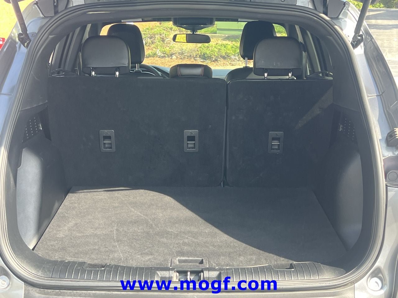 Certified 2025 Ford Escape ST-Line FWD image 22
