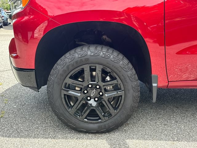 Used 2023 Chevrolet Silverado 1500 LT Trail Boss w/ LT Trail Boss Premium Package AWD/4WD image 11