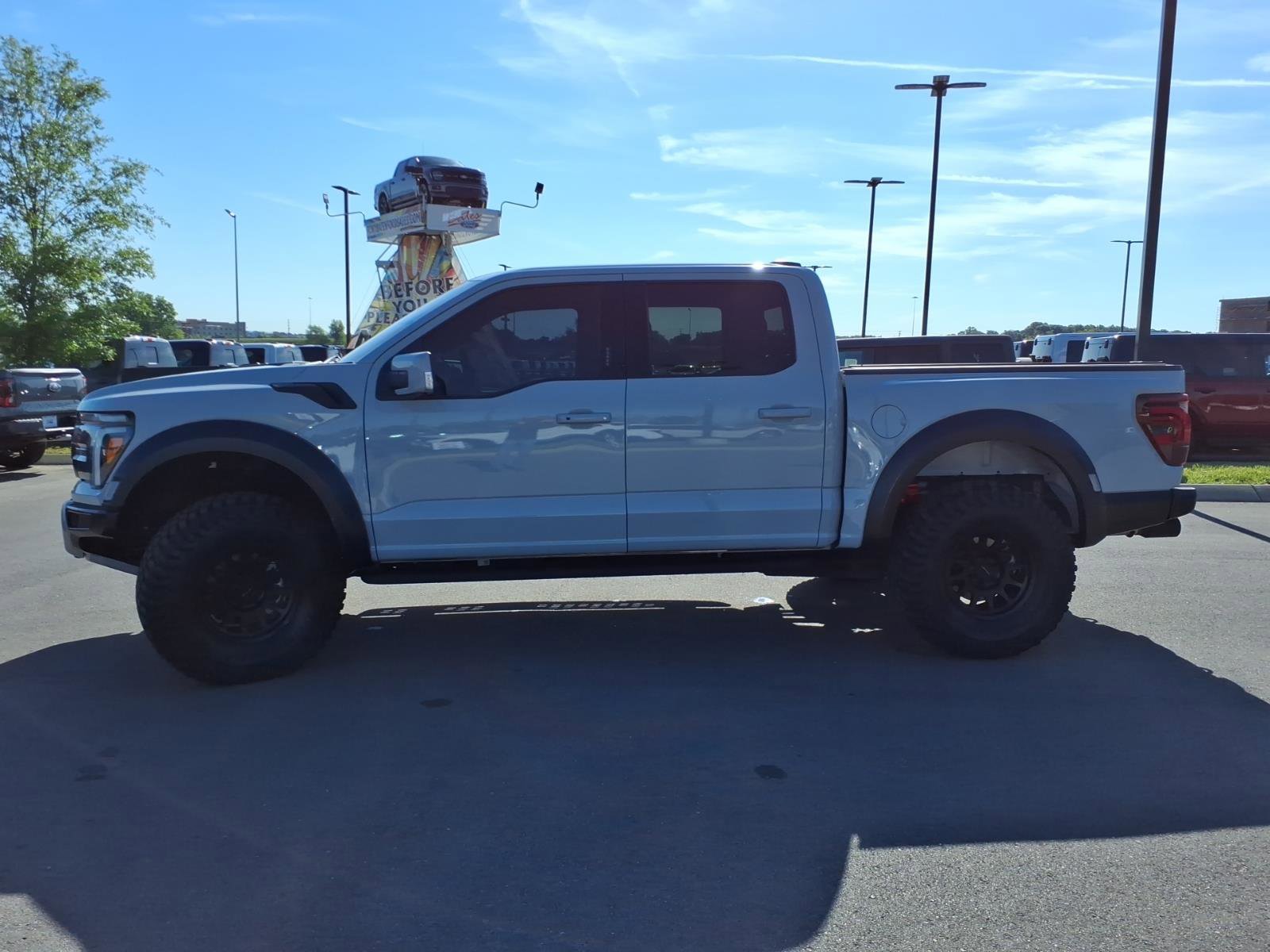 Certified 2024 Ford F150 Raptor AWD/4WD image 6