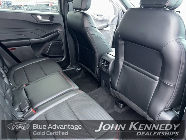 Certified 2025 Ford Escape ST-Line w/ Cold Weather Package image 38