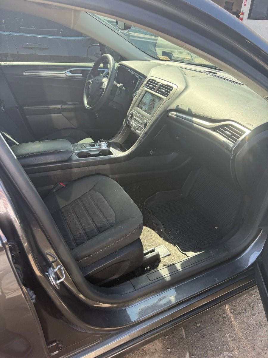 Certified 2020 Ford Fusion SE FWD image 8