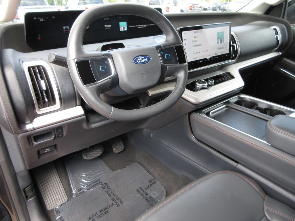Certified 2025 Ford Expedition Active RWD image 12
