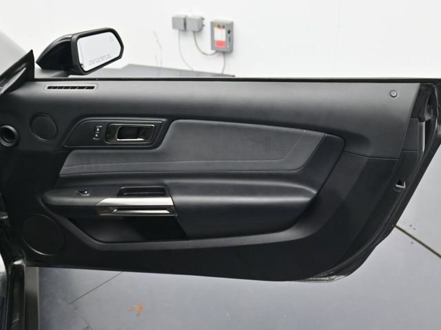 Certified 2019 Ford Mustang Shelby GT350 w/ Technology Package image 28