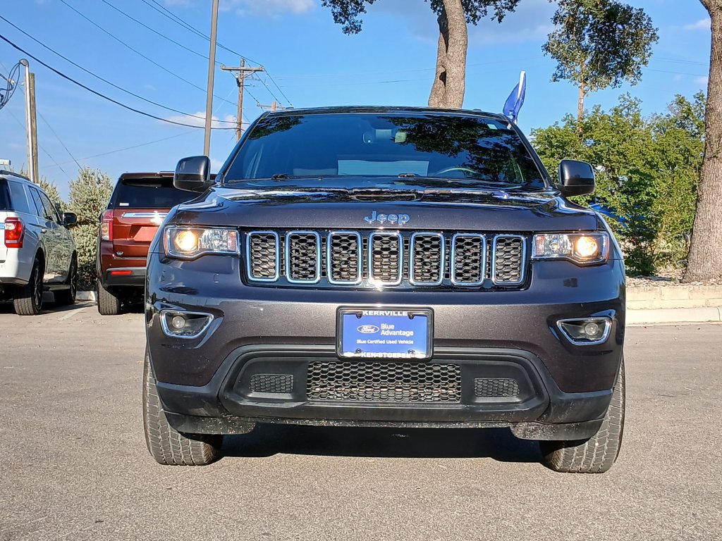 Used 2019 Jeep Grand Cherokee Laredo w/ 18" Wheel & 8.4" Radio Group RWD image 8