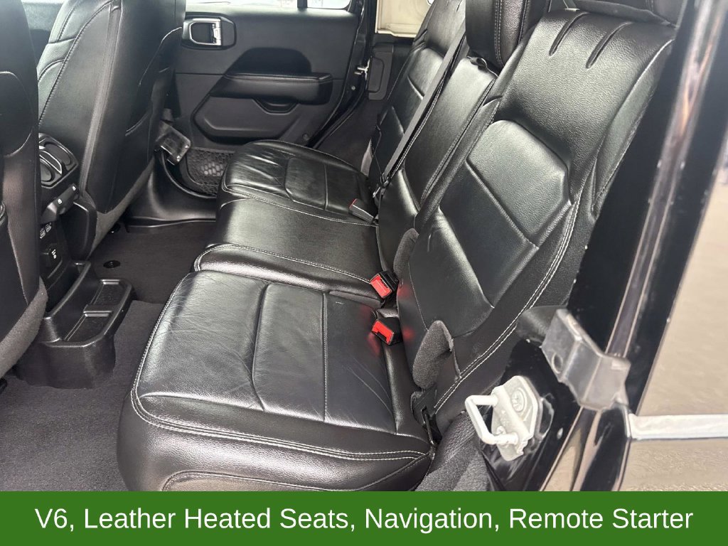 Used 2018 Jeep Wrangler Unlimited Sahara AWD/4WD image 15