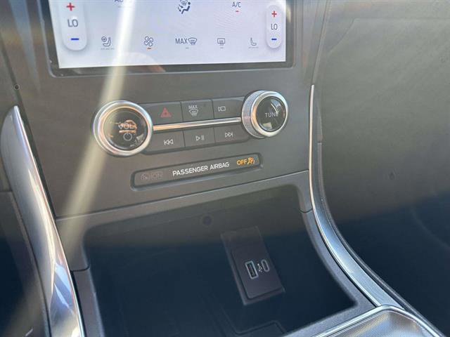 Certified 2024 Ford Edge Titanium image 21
