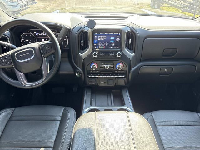 Used 2023 GMC Sierra 3500 Denali w/ Denali Ultimate Package image 16