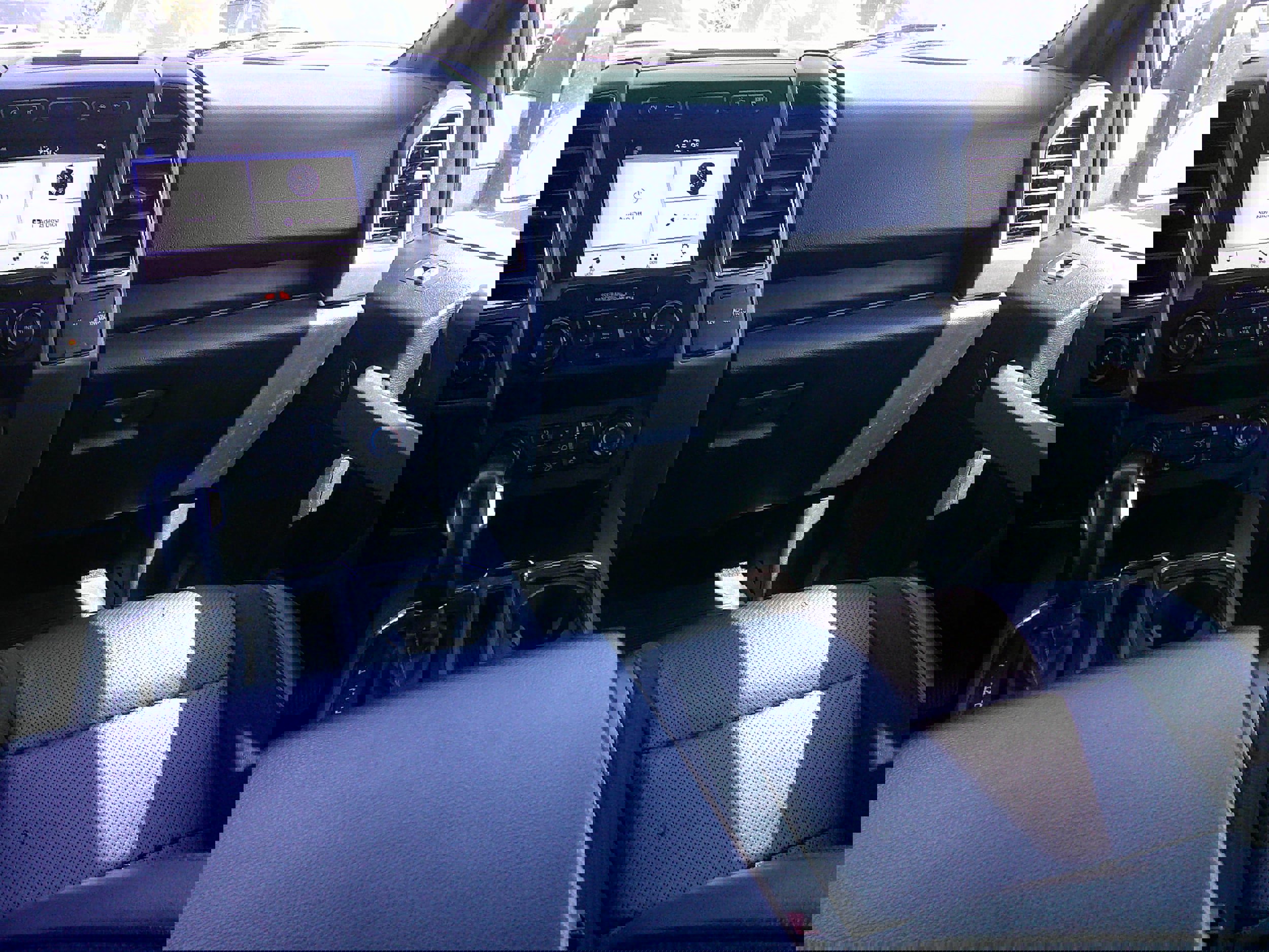 Certified 2019 Ford F150 Raptor w/ Equipment Group 801A Mid image 11