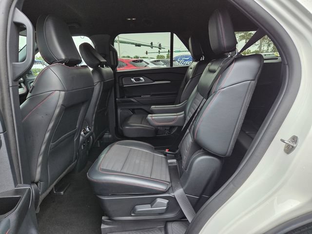 Certified 2025 Ford Explorer ST-Line AWD/4WD image 10