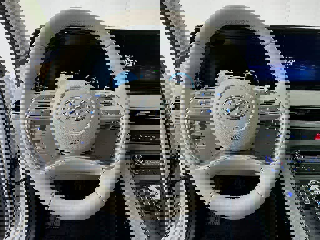 Used 2024 Hyundai Palisade Limited image 18