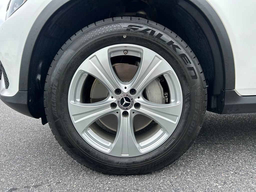 Used 2017 Mercedes-Benz GLC 300 4MATIC image 12