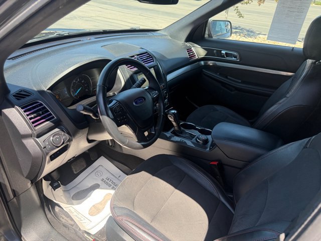 Certified 2018 Ford Explorer XLT w/ Equipment Group 202A AWD/4WD image 21