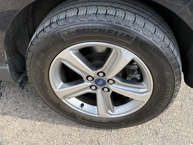 Certified 2022 Ford Edge SEL w/ Convenience Package image 5