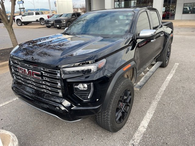 Used 2024 GMC Canyon Denali w/ LPO, Denali Black Edition image 2