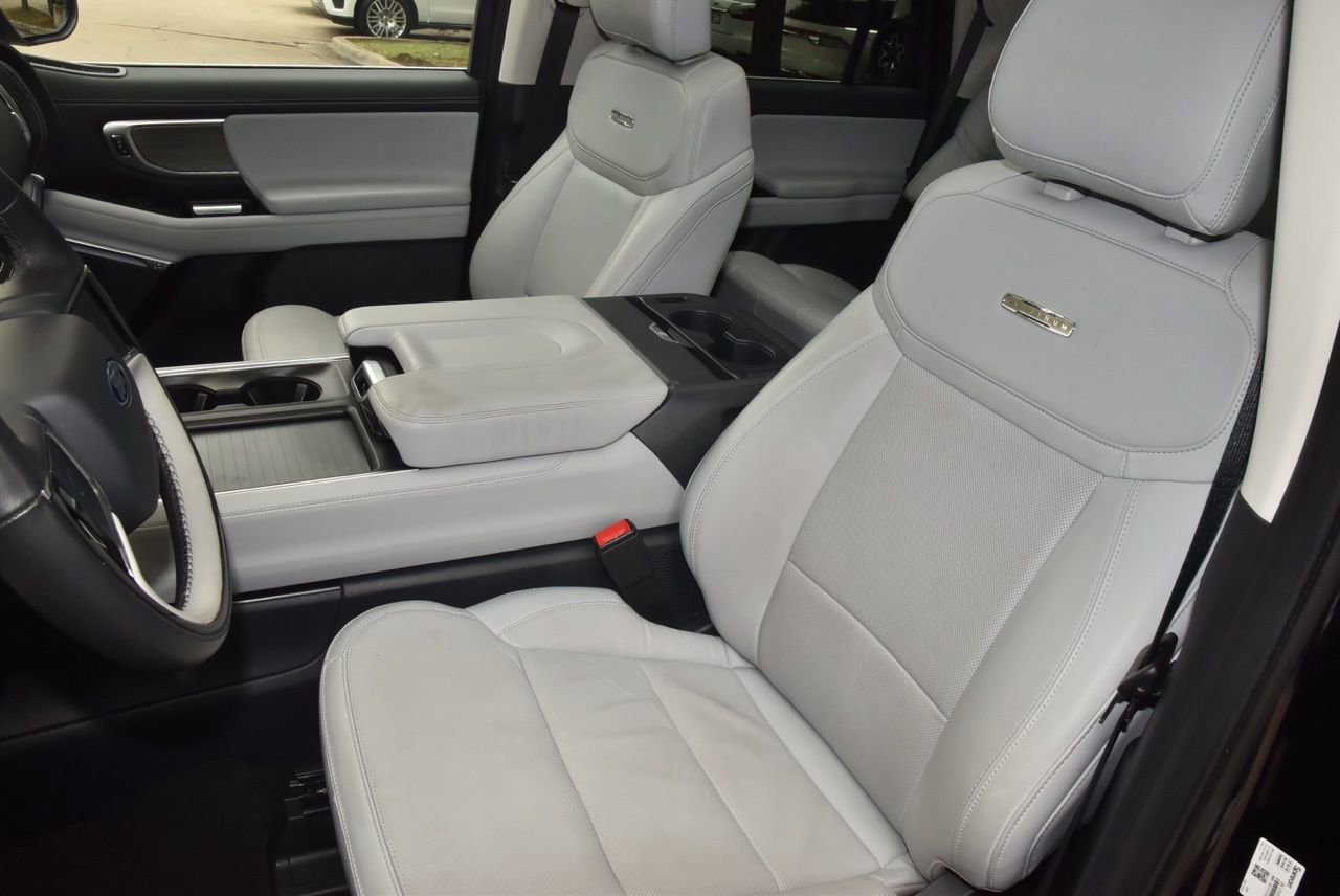 Certified 2025 Ford Expedition Platinum AWD/4WD image 36