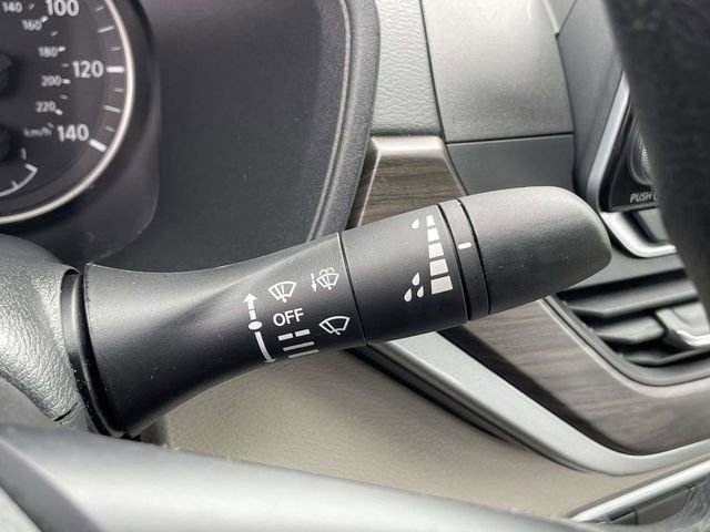 Used 2025 Nissan Altima 2.5 SV image 30