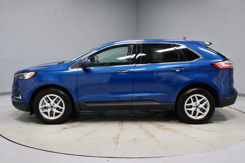 Certified 2024 Ford Edge SEL w/ Convenience Package AWD/4WD image 8
