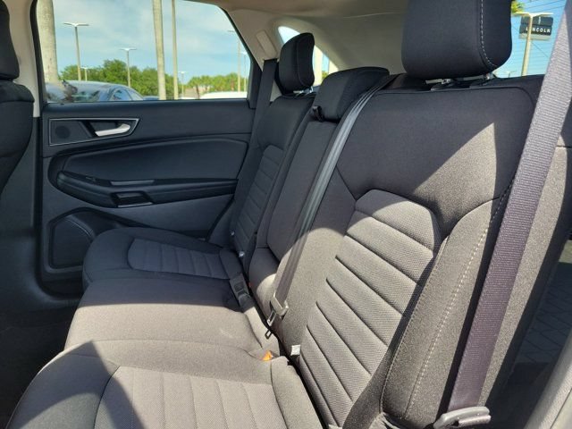 Certified 2020 Ford Edge SE FWD image 16