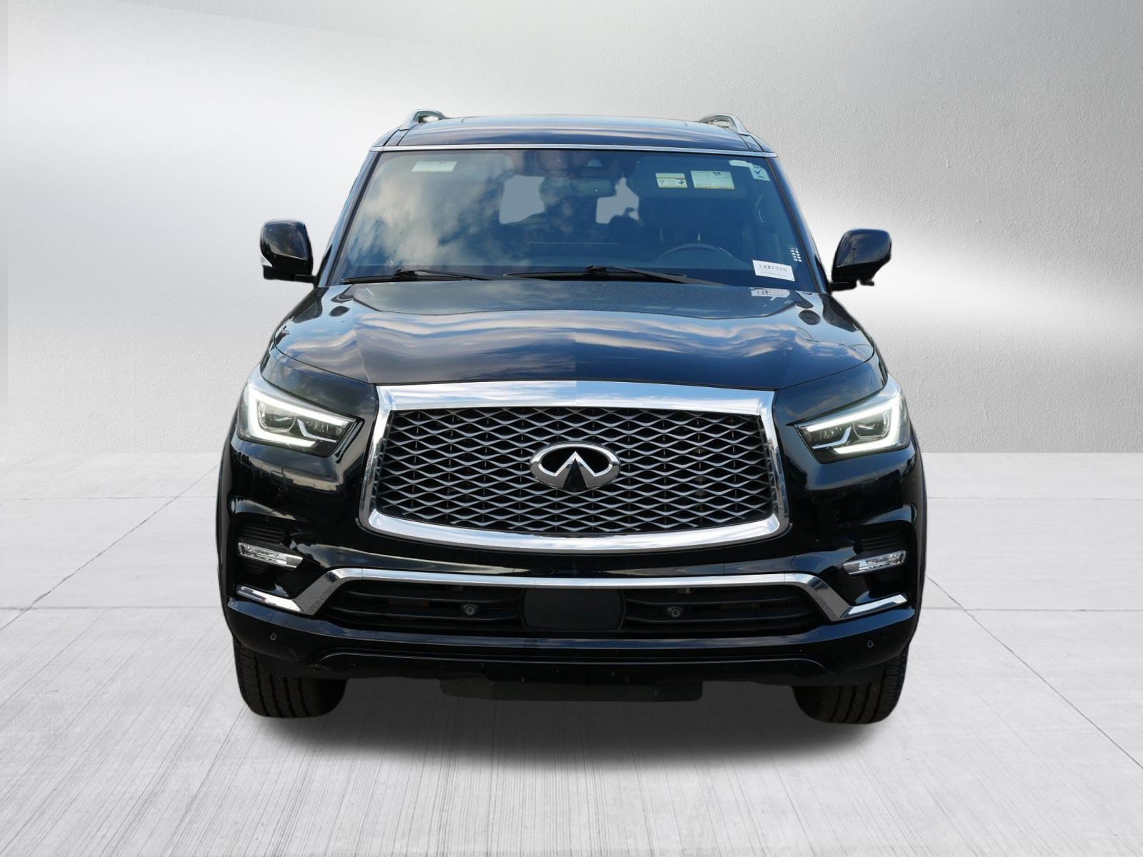Used 2023 INFINITI QX80 Luxe AWD/4WD image 2