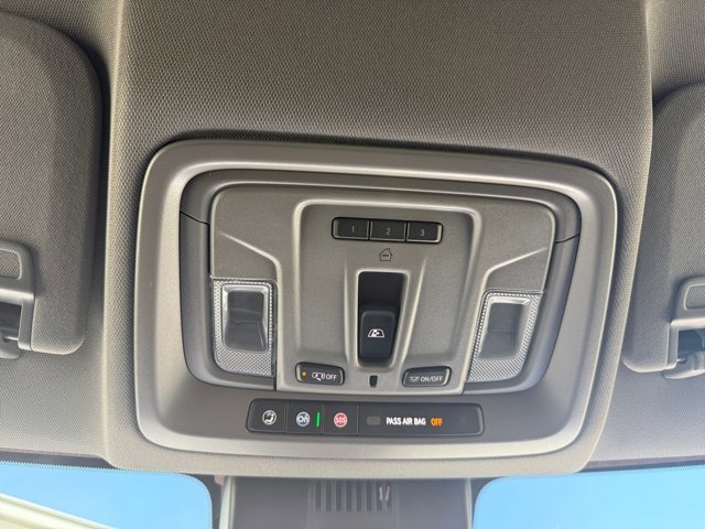Used 2026 Chevrolet Silverado 1500 LT Trail Boss w/ LT Trail Boss Premium Package AWD/4WD image 7