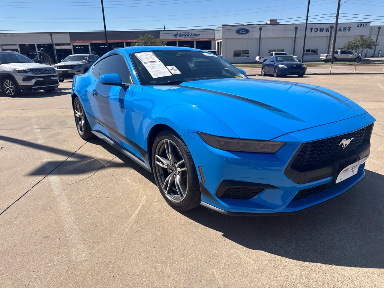 Certified 2025 Ford Mustang Coupe RWD image 4