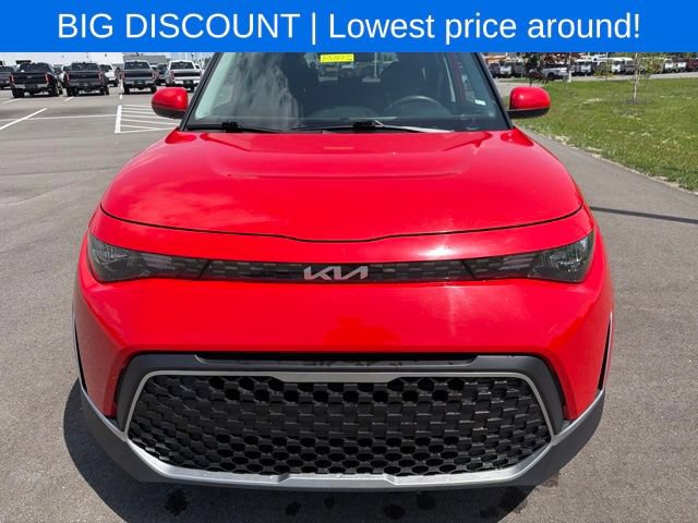 Used 2024 Kia Soul LX w/ Option Group 015 FWD image 3