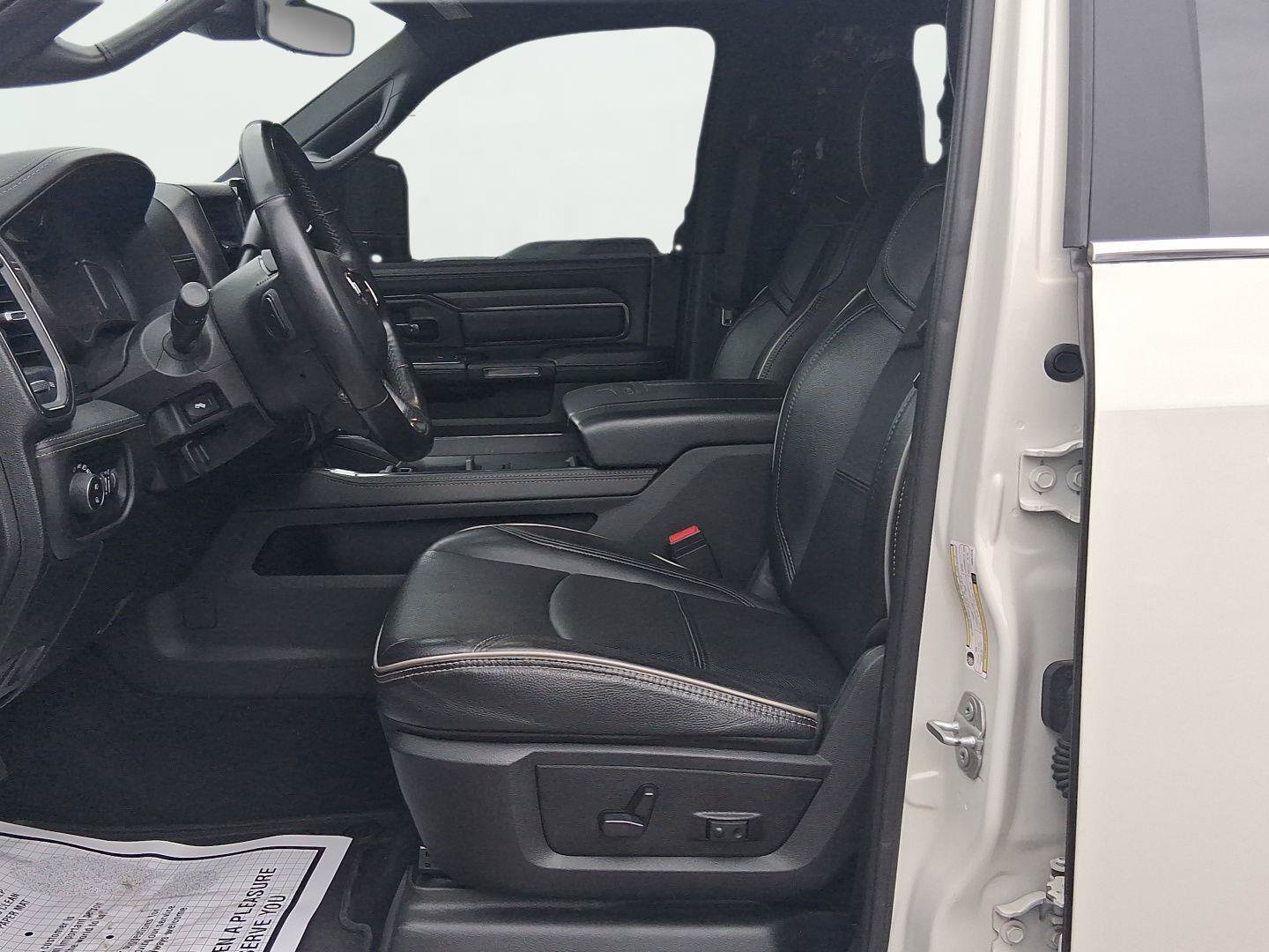 Used 2023 RAM 3500 Limited AWD/4WD image 15
