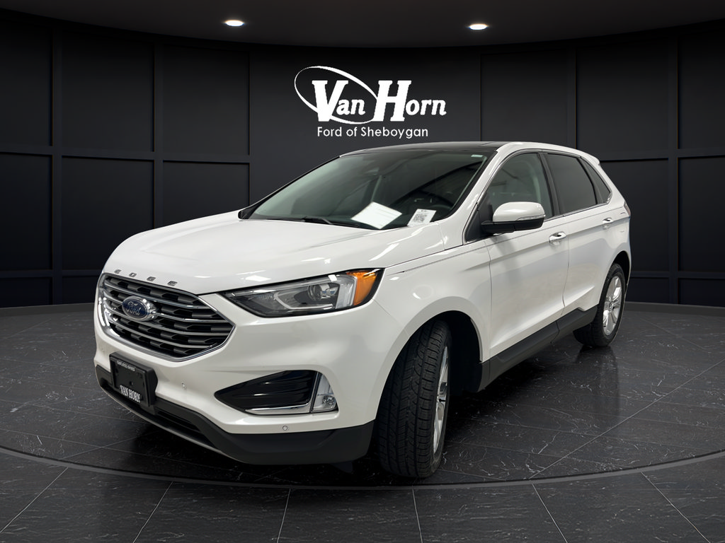 Certified 2022 Ford Edge Titanium w/ Class II Trailer Tow Package AWD/4WD image 3