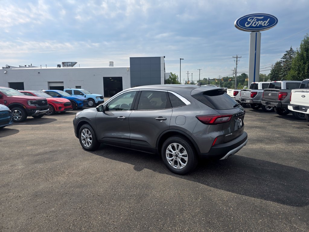 Certified 2023 Ford Escape Active AWD/4WD image 4