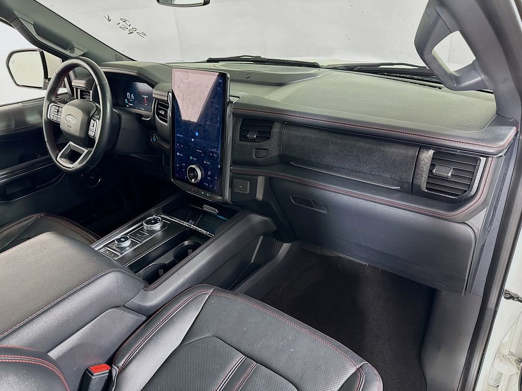 Certified 2022 Ford Expedition Limited image 32