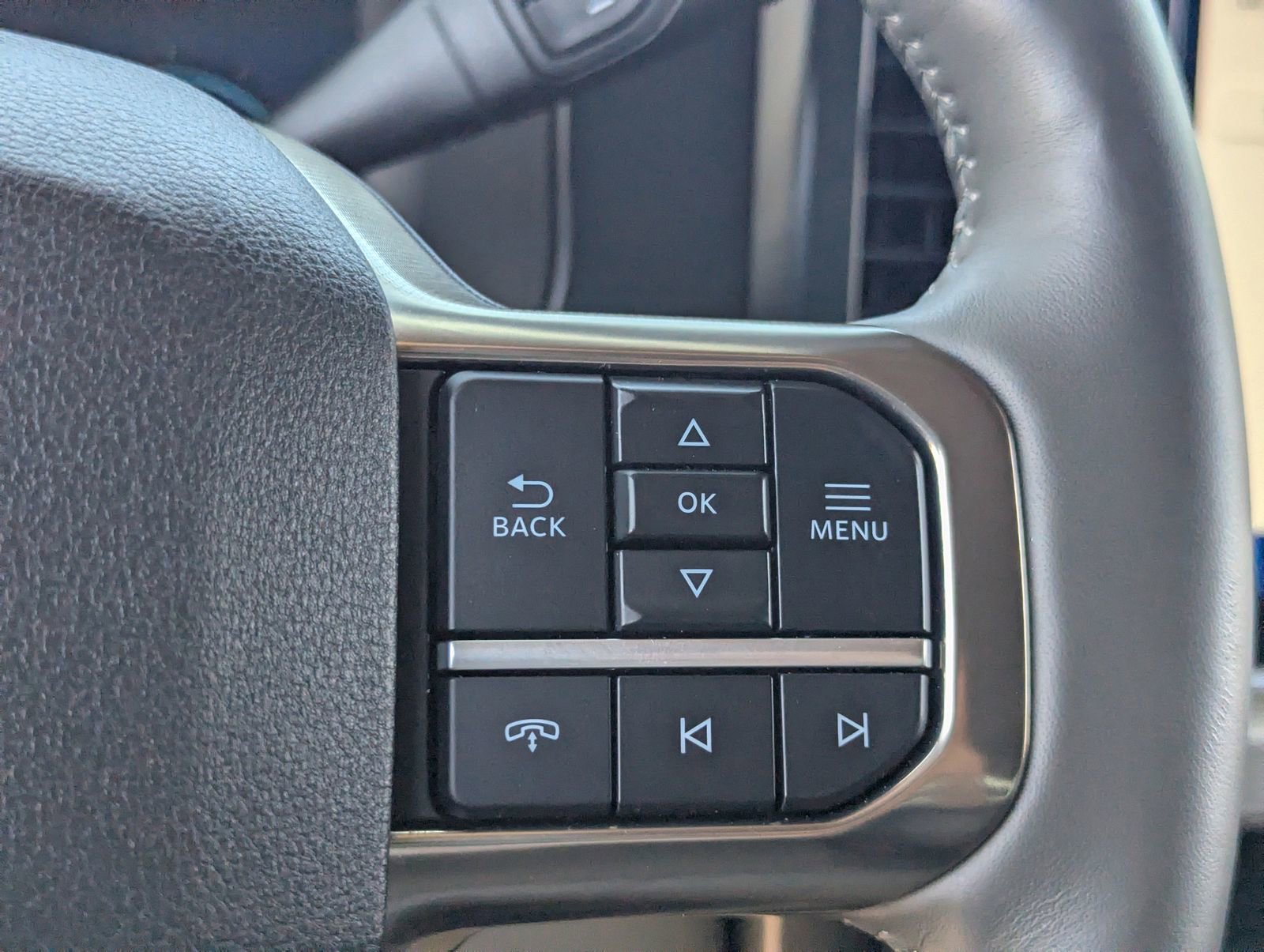 Certified 2026 Ford F250 Platinum w/ Platinum Plus Package AWD/4WD image 27