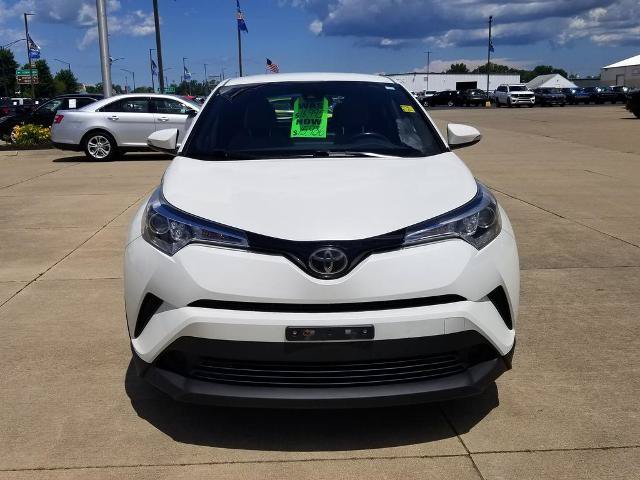 Used 2019 Toyota C-HR XLE FWD image 7